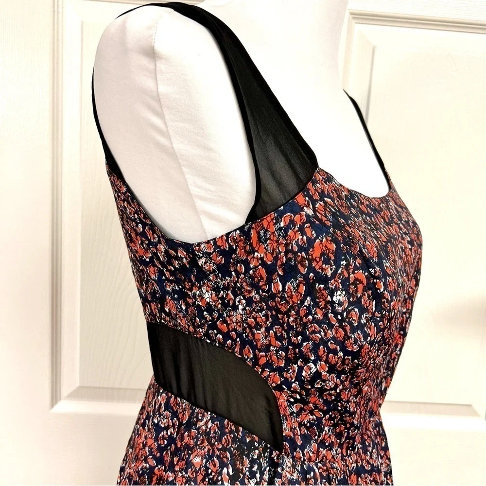 BCBGeneration Women's Size 4 Blue Red Ditzy Floral Motif mesh lined cottagecore